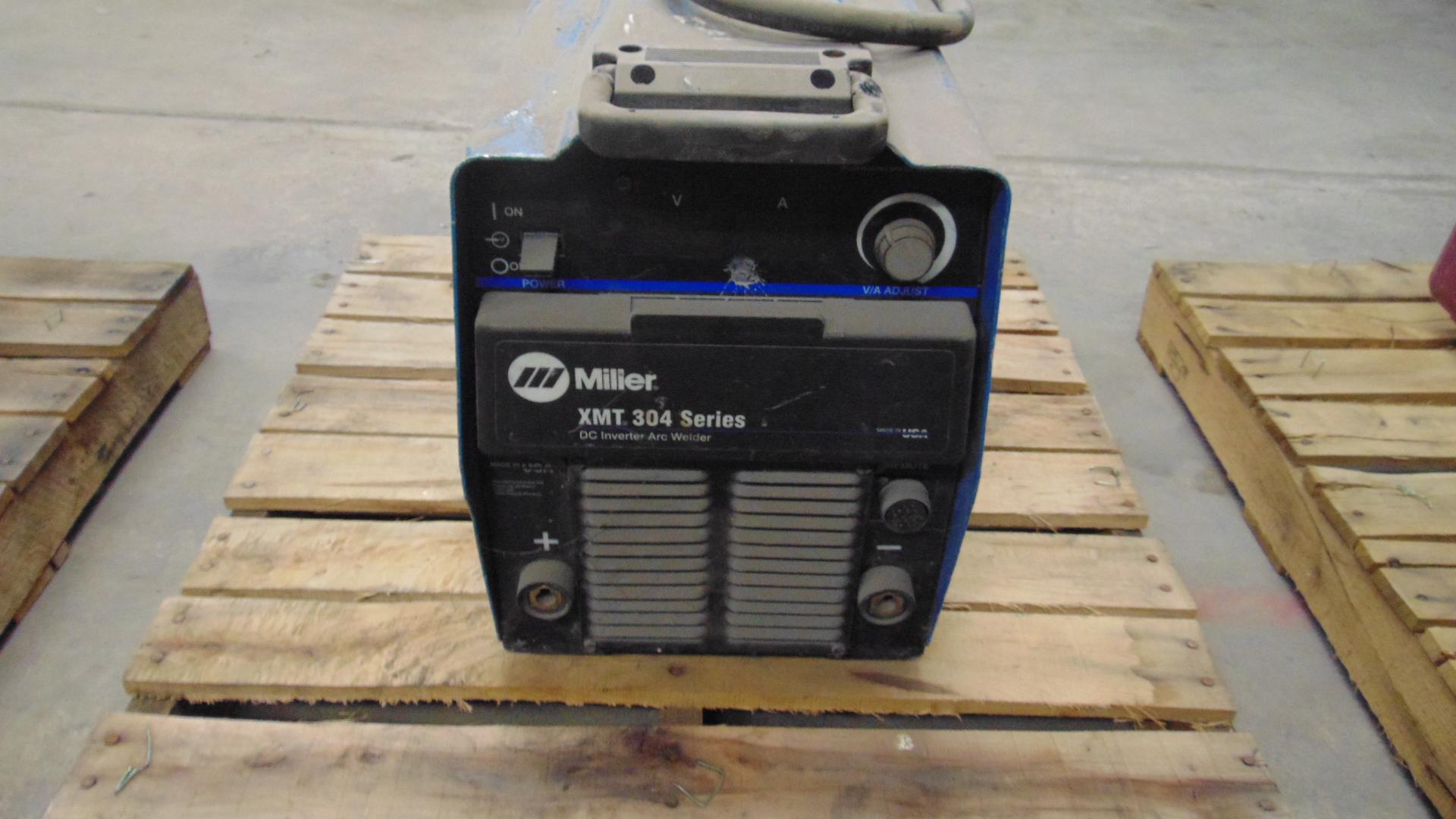 Miller XMT 304 CC/CV DC Inverter Arc Welder