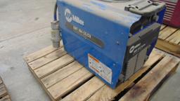 Miller XMT 304 CC/CV DC Inverter Arc Welder