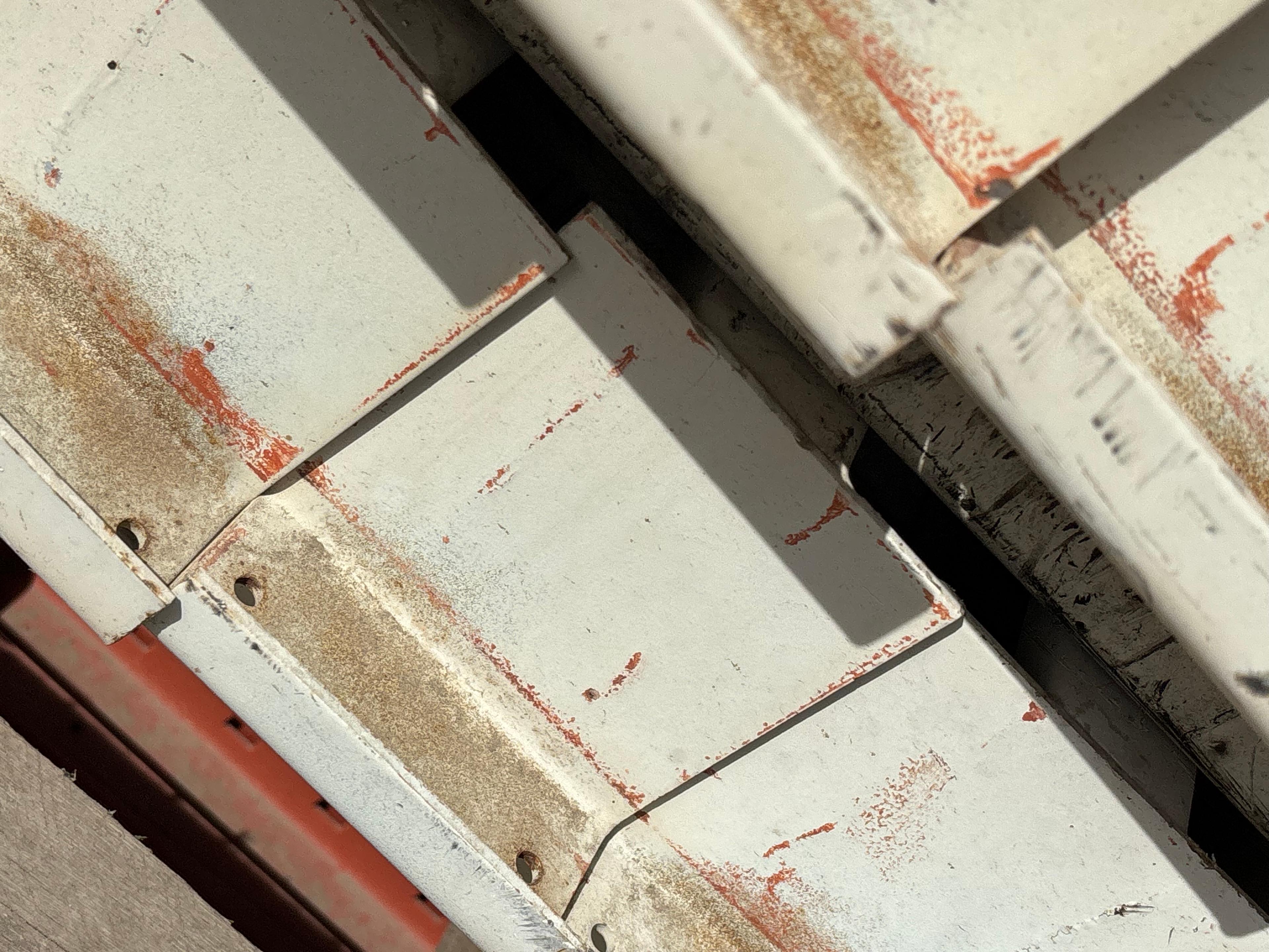 Teardrop Pallet Racking Crossbeam | White | 36"x3"x1-1/2" | 7 lbs | Qty 48