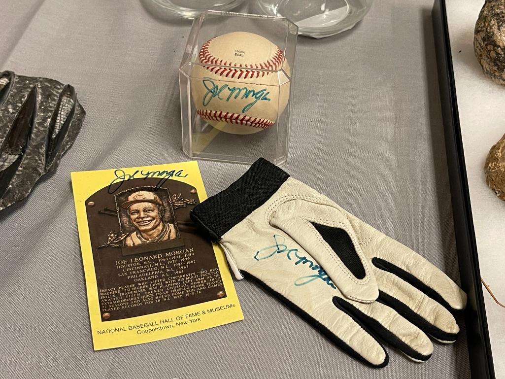 HALL OF FAMER JOE MORGAN AUTOGRAPHED BASEBALL MEMORBILLIA AUTOGRAPHED BASEBALL, BASEBALL GLOVE, AND