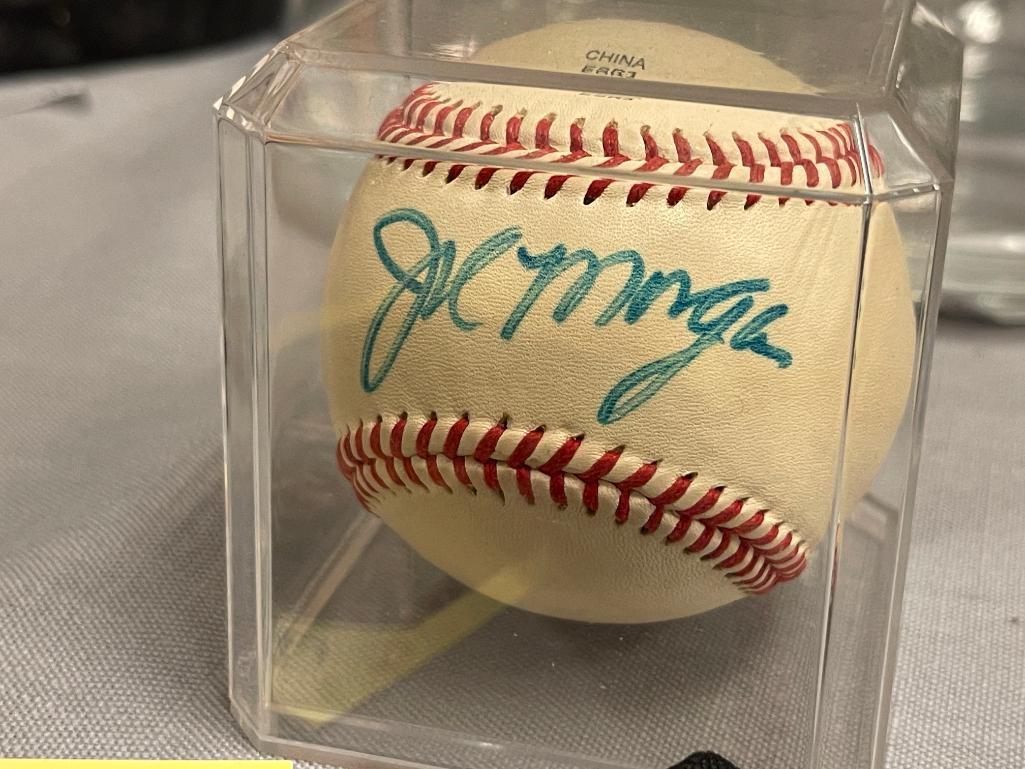 HALL OF FAMER JOE MORGAN AUTOGRAPHED BASEBALL MEMORBILLIA AUTOGRAPHED BASEBALL, BASEBALL GLOVE, AND