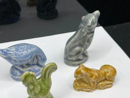 27 VINTAGE WADE CERAMICS MINIATURE FIGURES