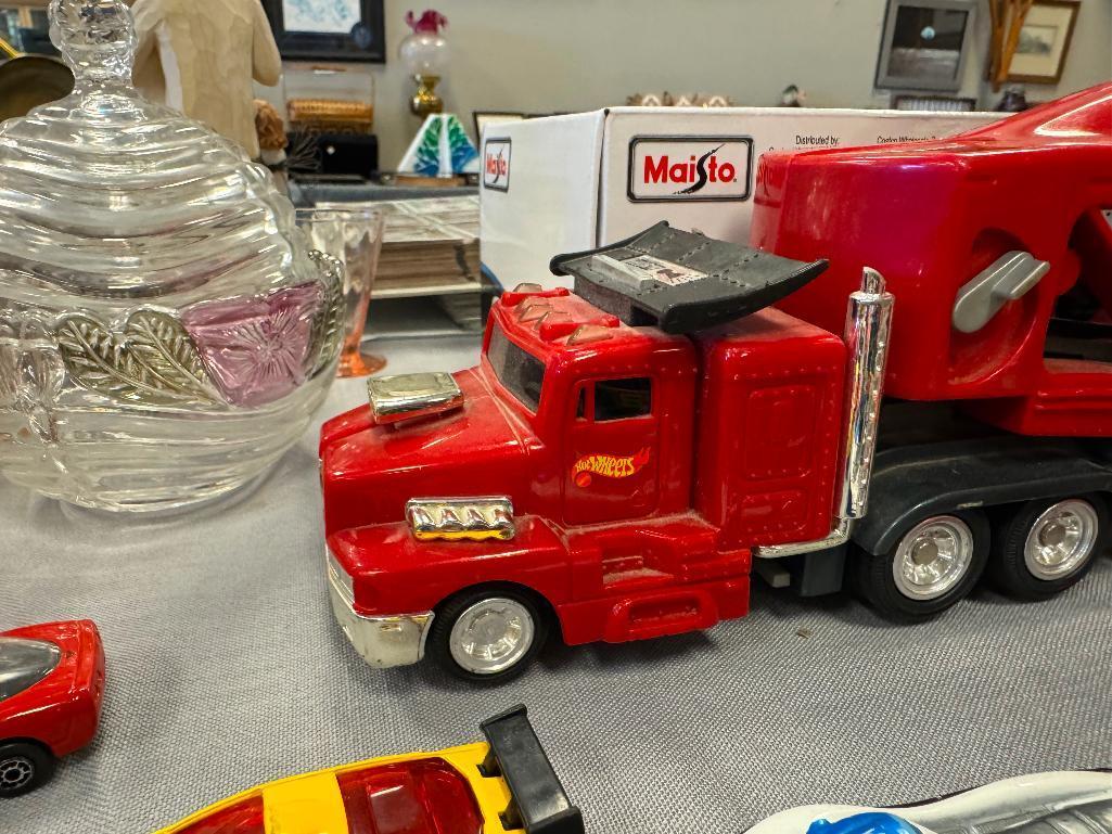 OVER 60+ MOSTLY 1:64 DIE-CAST TOY CARS MATCHBOX, HOTWHEELS, MAISTO