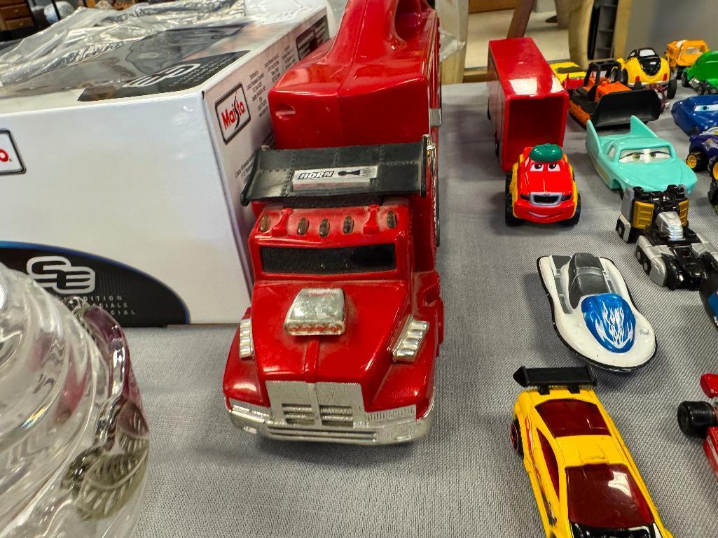 OVER 60+ MOSTLY 1:64 DIE-CAST TOY CARS MATCHBOX, HOTWHEELS, MAISTO