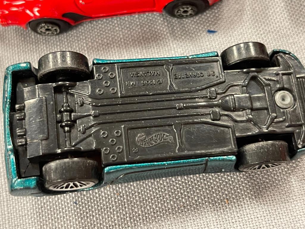 OVER 60+ MOSTLY 1:64 DIE-CAST TOY CARS MATCHBOX, HOTWHEELS, MAISTO