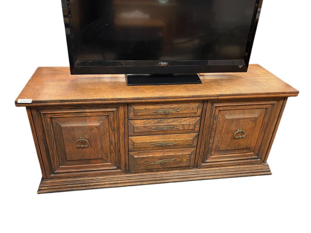 VINTAGE SOLID OAK CONSOLE TABLE FEATURING THREE DRAWERS AND TWO CABINETS