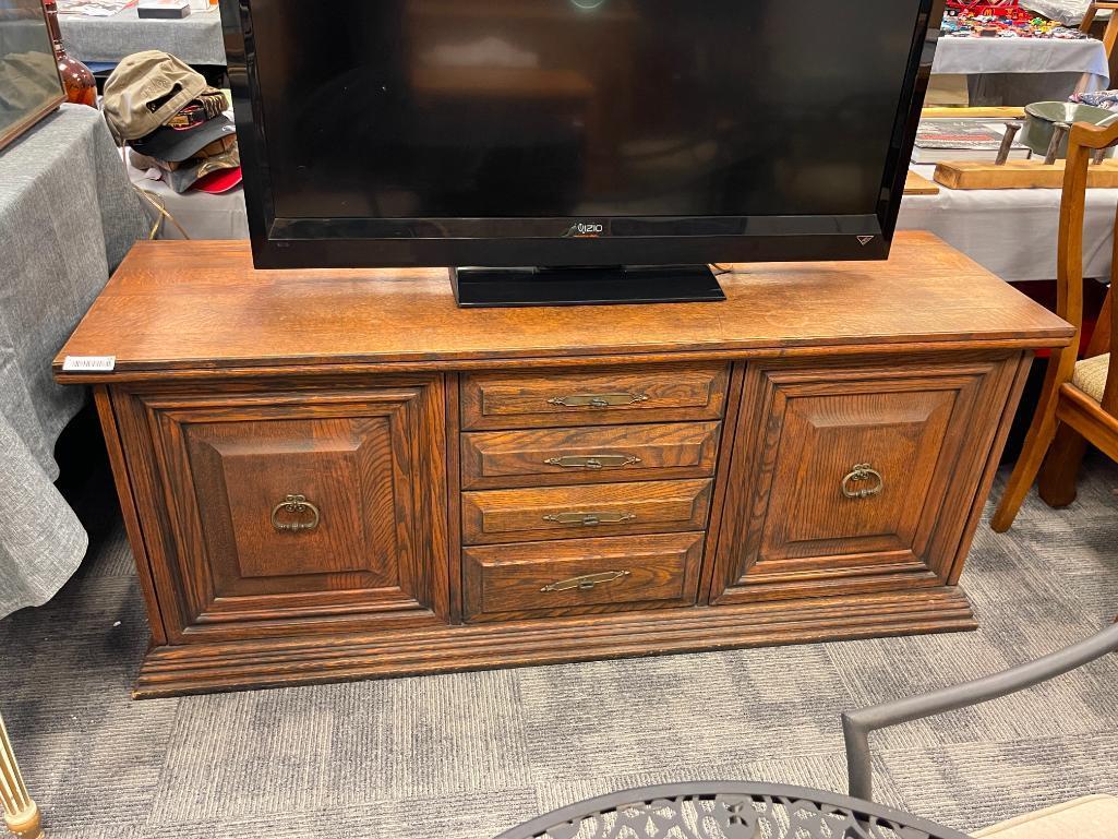 VINTAGE SOLID OAK CONSOLE TABLE FEATURING THREE DRAWERS AND TWO CABINETS