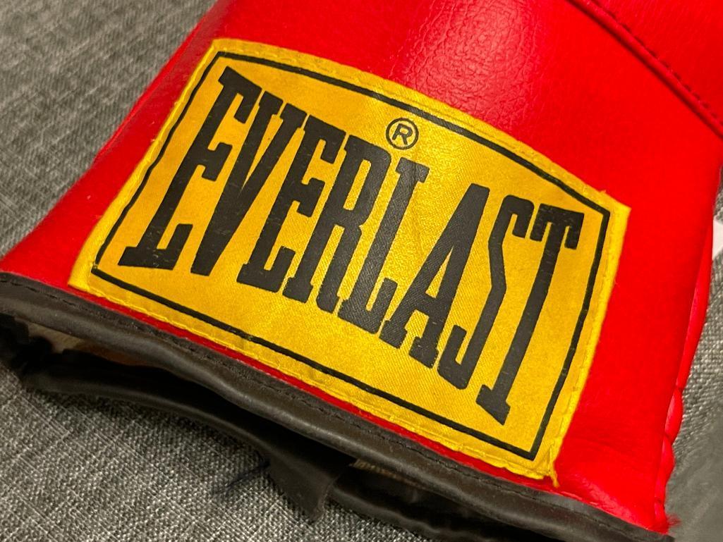 TONY "THE TIGER" LOPEZ AUTOGRAPHED BOXING GLOVE 3X WORLD BOXING CHAMPION COMPETED 1983-1999