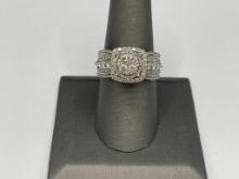 10K WHITE GOLD DIAMOND CLUSTER ENAGEMENT RING