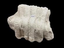 AMITY HOME DESIGNER AVA CHUNKY THROW BLANKET