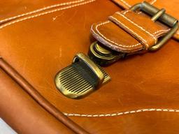 CLAIRE CHASE INDIAN MOTORCYCLES BROWN LEATHER MESSENGER BAG INCLUDES SHOULDER STRAP
