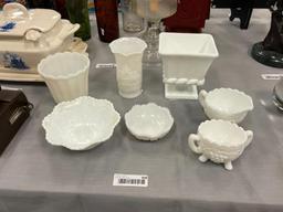 VINTAGE MILK GLASS COLLECTIBLE GLASSWARE