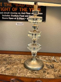 MODERN CONTEMPORARY STACKED LUCITE TABLE LAMP WITH SILVER FINISH ROUND BASE AND TEXTILE SHADE