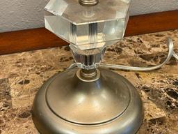 MODERN CONTEMPORARY STACKED LUCITE TABLE LAMP WITH SILVER FINISH ROUND BASE AND TEXTILE SHADE