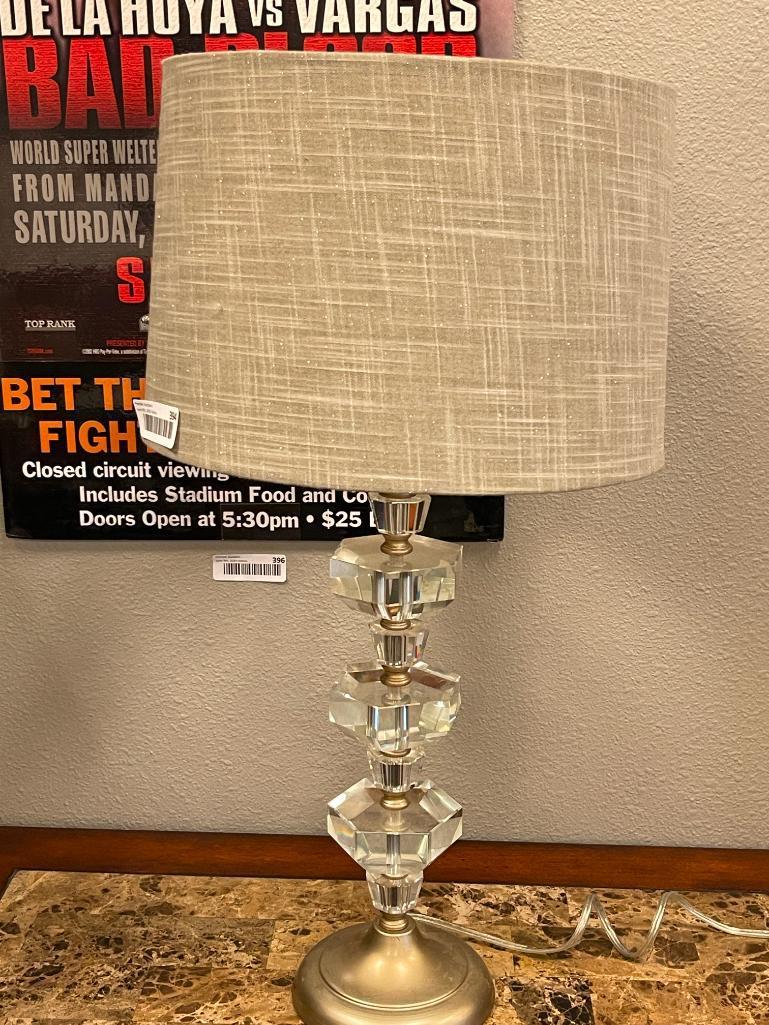 MODERN CONTEMPORARY STACKED LUCITE TABLE LAMP WITH SILVER FINISH ROUND BASE AND TEXTILE SHADE