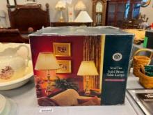 NEW IN BOX WINDSOR & BROWNE SET OF TWO SOLID BRASS TABLE LAMPS WITH SHADES