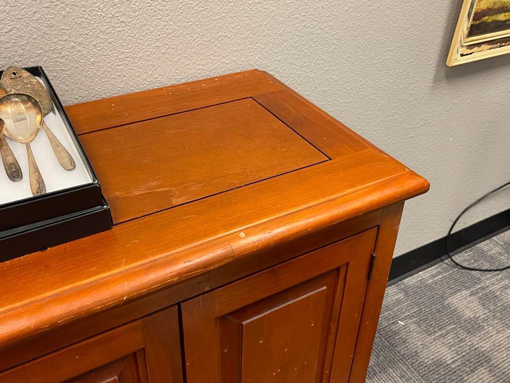 SOLID WOOD SIDEBOARD FEATURING TWO CABINETS