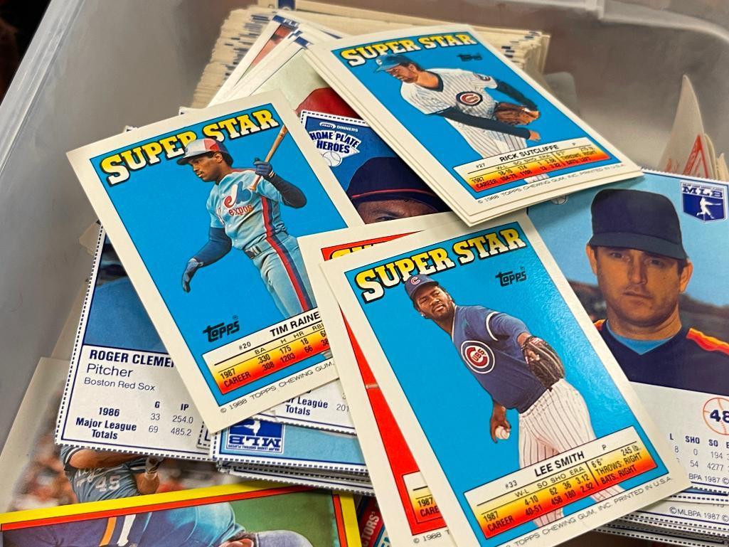 ASSORTED MLB BASEBALL CARDS INCLUDING TOPPS 1980, 1991 UPPER DECK, AND FLEER 1983