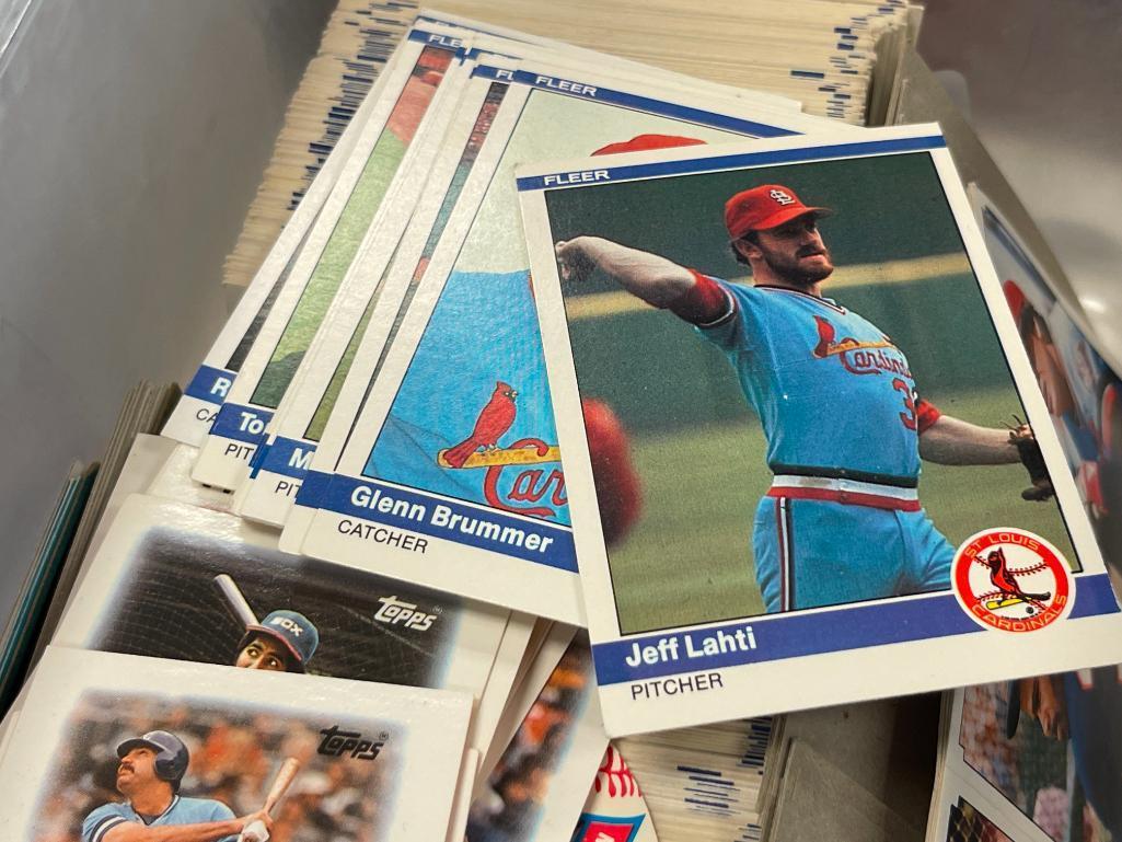 ASSORTED MLB BASEBALL CARDS INCLUDING TOPPS 1980, 1991 UPPER DECK, AND FLEER 1983