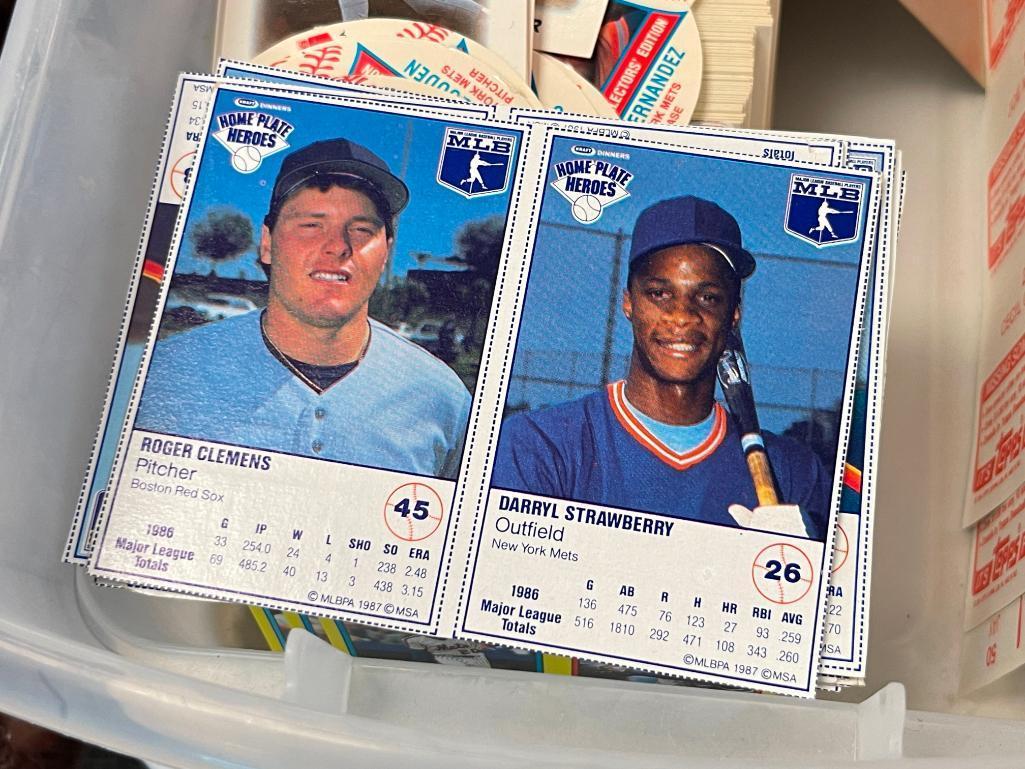 ASSORTED MLB BASEBALL CARDS INCLUDING TOPPS 1980, 1991 UPPER DECK, AND FLEER 1983