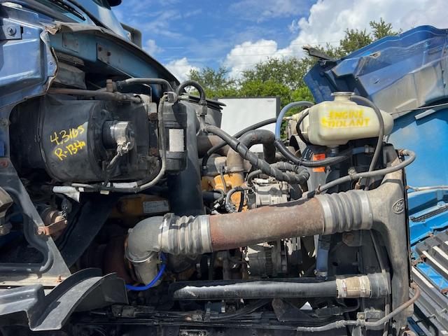 1999 STERLING A9500 TANDEM AXLE DAYCAB TRUCK CATERPILLAR CAT TURBO DIESEL LOW MILES WET KIT