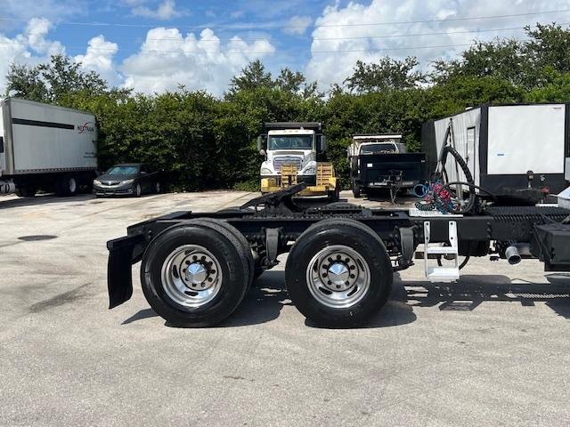 1999 STERLING A9500 TANDEM AXLE DAYCAB TRUCK CATERPILLAR CAT TURBO DIESEL LOW MILES WET KIT