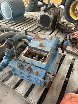 Small triplex pump