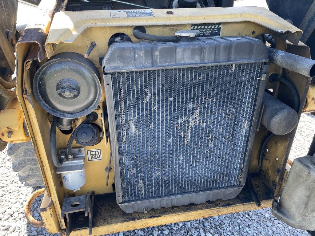 New Holland LX485 Skid Steer