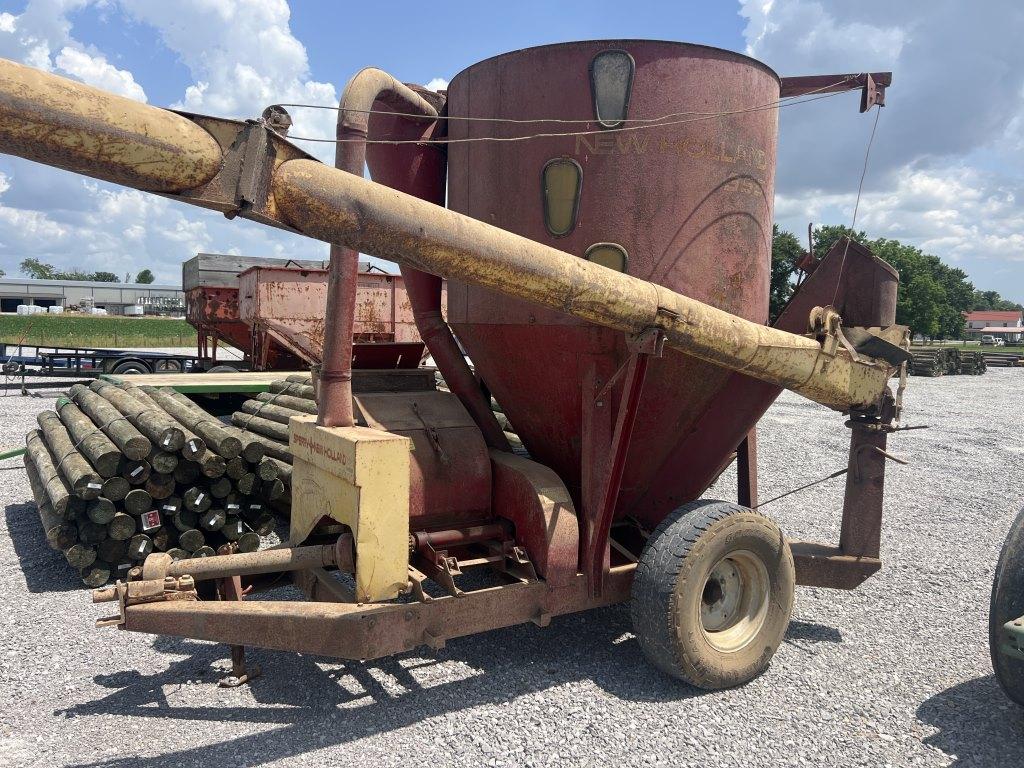 New Holland Grinder Mixer