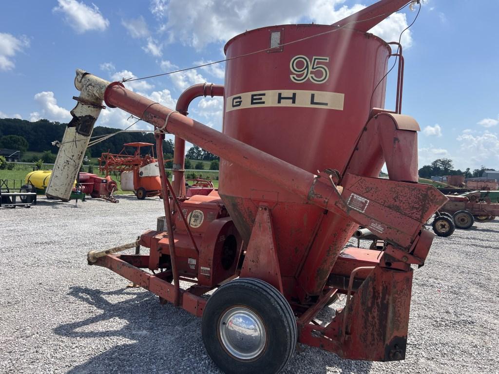 Gehl 95 Feed Grinder/Mixer