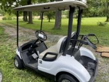 2016 gas Yamaha golf cart. Runs and drives