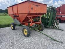 Gravity wagon w/John Deere Gear