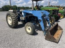 Ford 4000 '79. Runs. Needs hood.