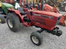 1992 International 244 tractor
