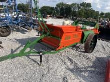 New Idea manure spreader
