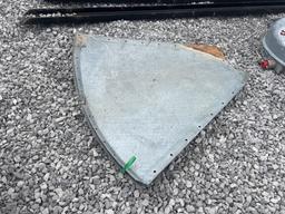 Bin hopper bottom