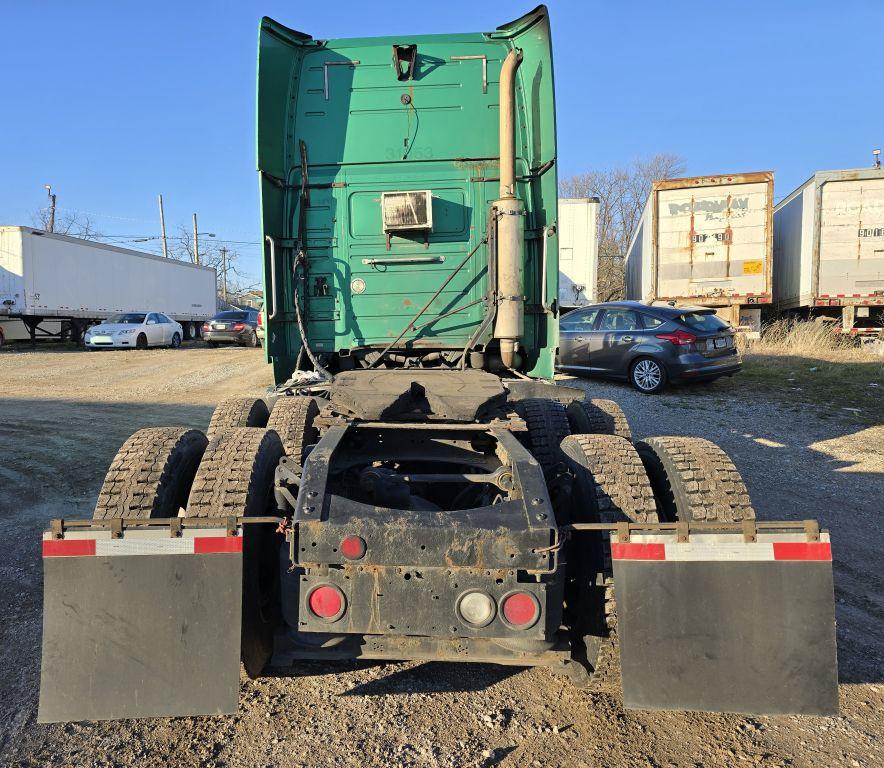 2001 Volvo VNL660 w/ Rebuilt Detroit 60 Series Engine