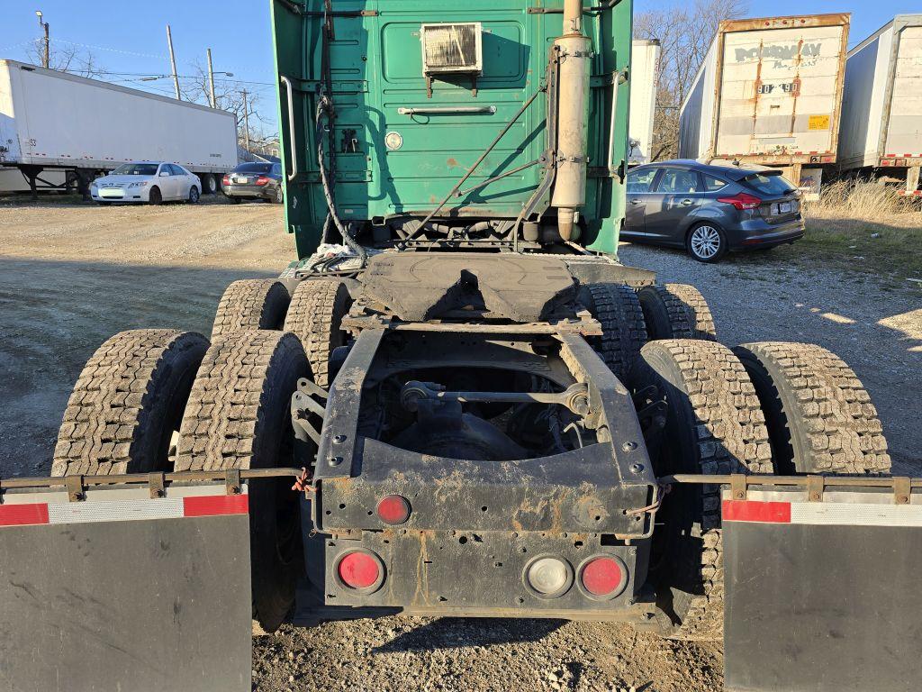 2001 Volvo VNL660 w/ Rebuilt Detroit 60 Series Engine