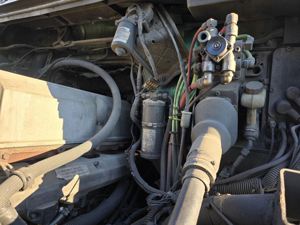2001 Volvo VNL660 w/ Rebuilt Detroit 60 Series Engine