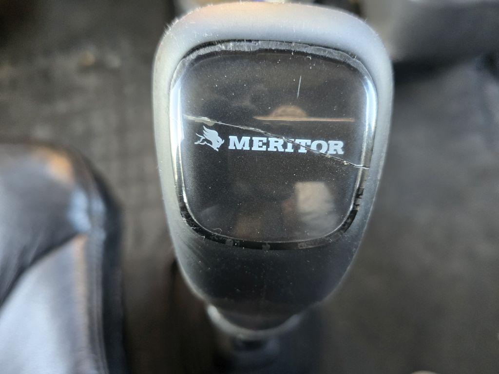 2001 Volvo VNL660 w/ Rebuilt Detroit 60 Series Engine
