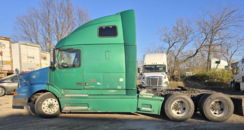 2001 Volvo VNL660 w/ Rebuilt Detroit 60 Series Engine