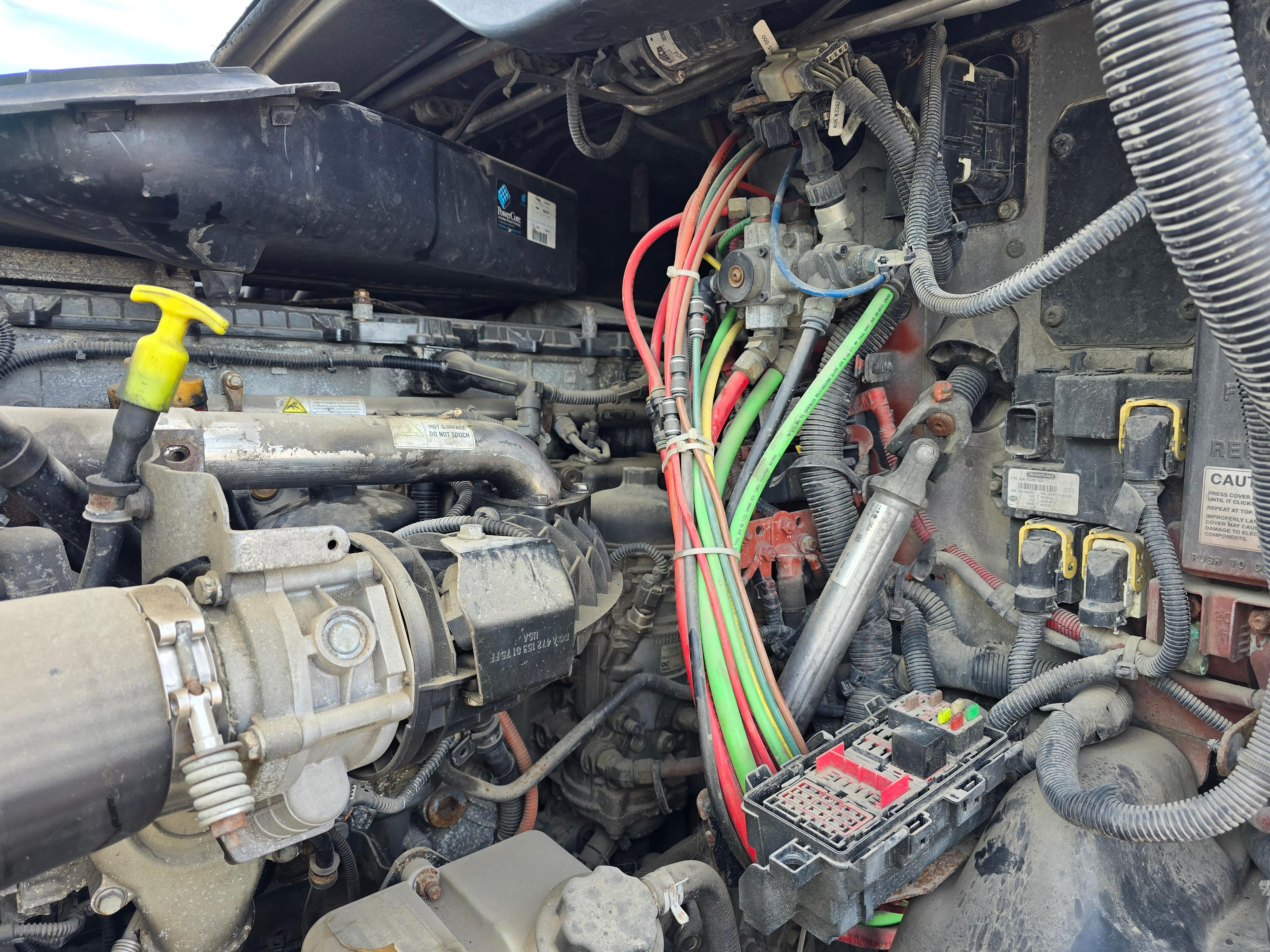2016 Freightliner Cascadia 113 w/ DD13 Engine