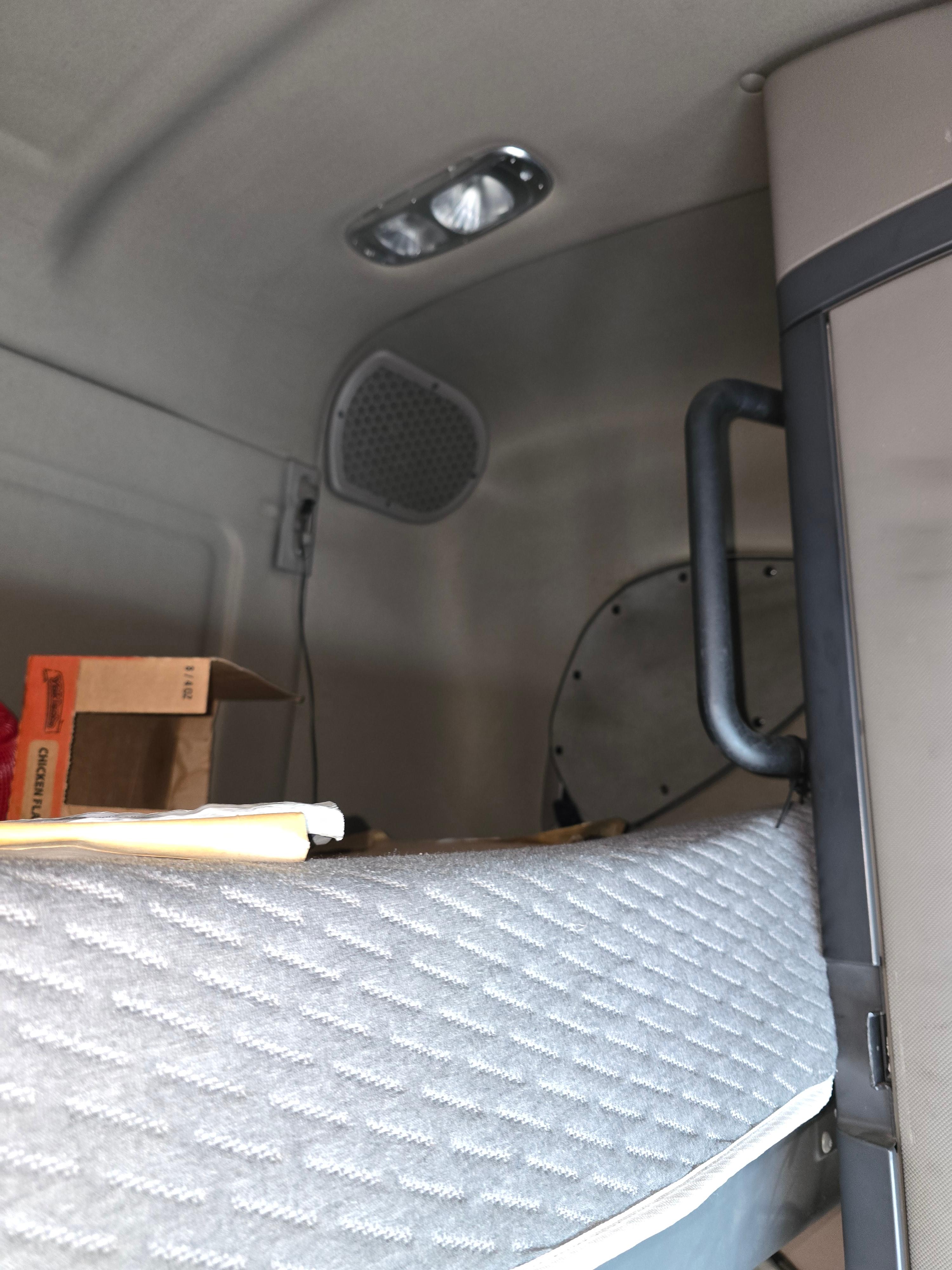 2016 Freightliner Cascadia 113 w/ DD13 Engine