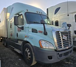 2016 Freightliner Cascadia 113 w/ DD13 Engine