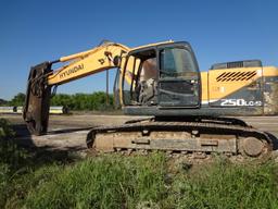 Hyundai Robex 250LC-9 Excavator w/ LaBounty MSD2500 Shear  8231 Hrs