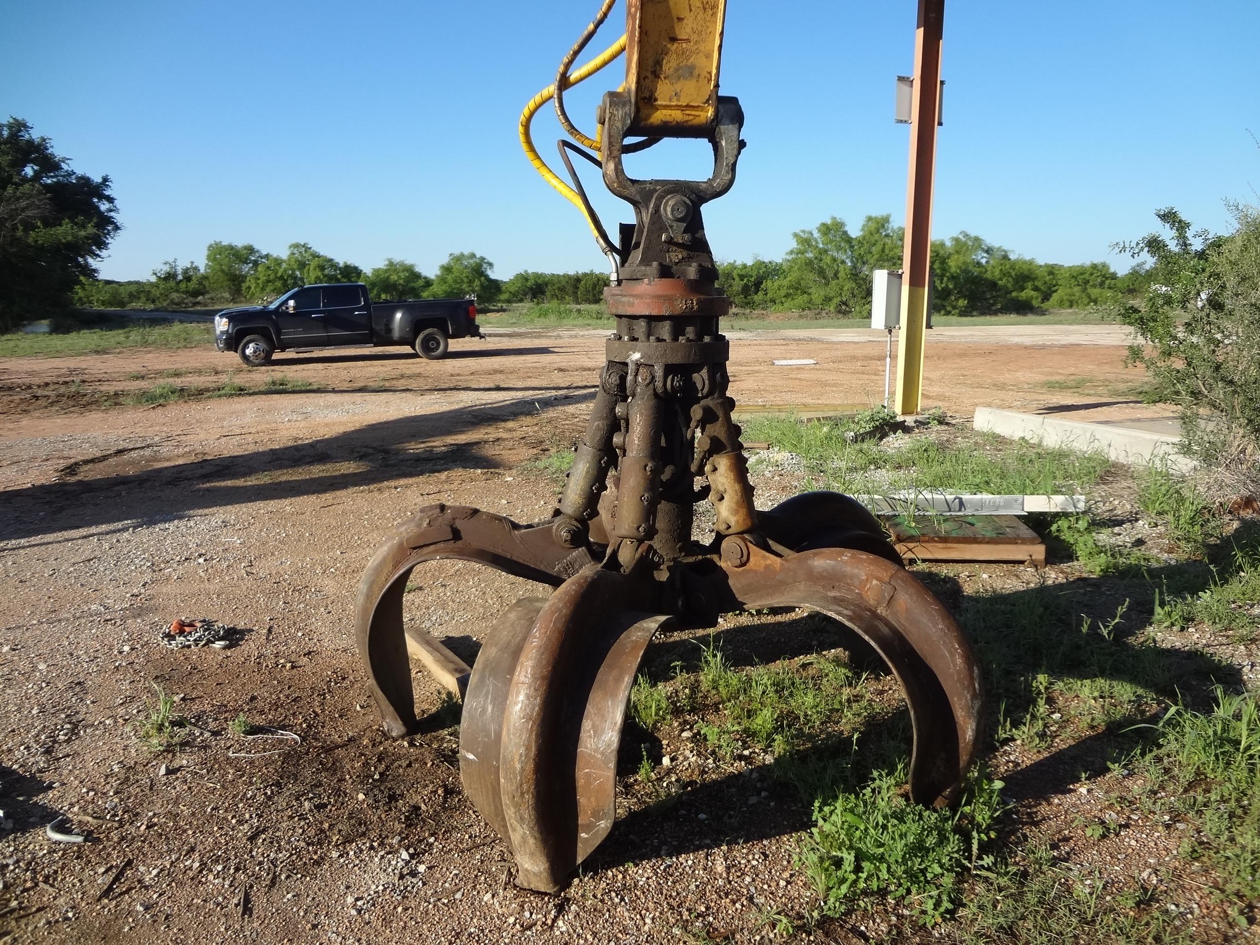 5 Petal Grapple currently on Liebherr 924 Lot 1013 ***SELLS as Grapple ONLY***