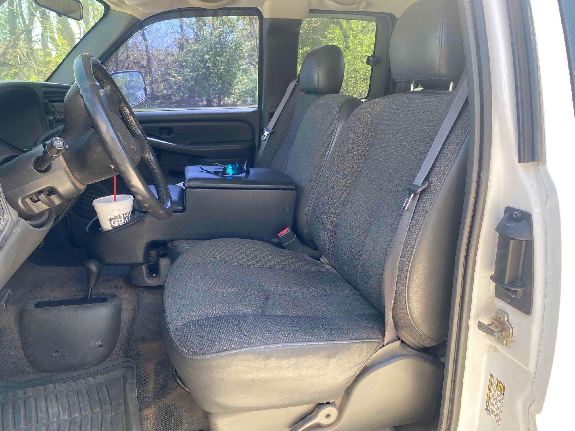 2004 Chevrolet 2500 Duramax 4x4 Ext. Cab