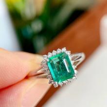 14k Gold 1.4 Ctw Natural Emerald & Diamond Ring