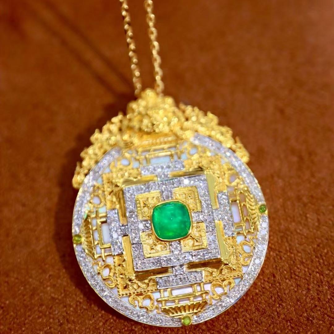 14k Gold 0.66 Ctw Natural Emerald & Diamond Pendant( Without Chain )