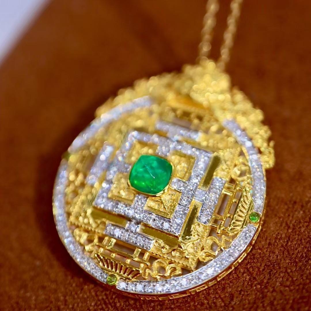 14k Gold 0.66 Ctw Natural Emerald & Diamond Pendant( Without Chain )